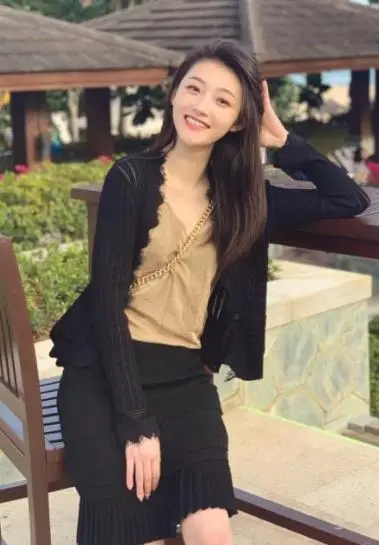 《肉欲同栖生活》：挑战道德底线？揭秘禁忌之恋背后的真实人性与情感纠葛